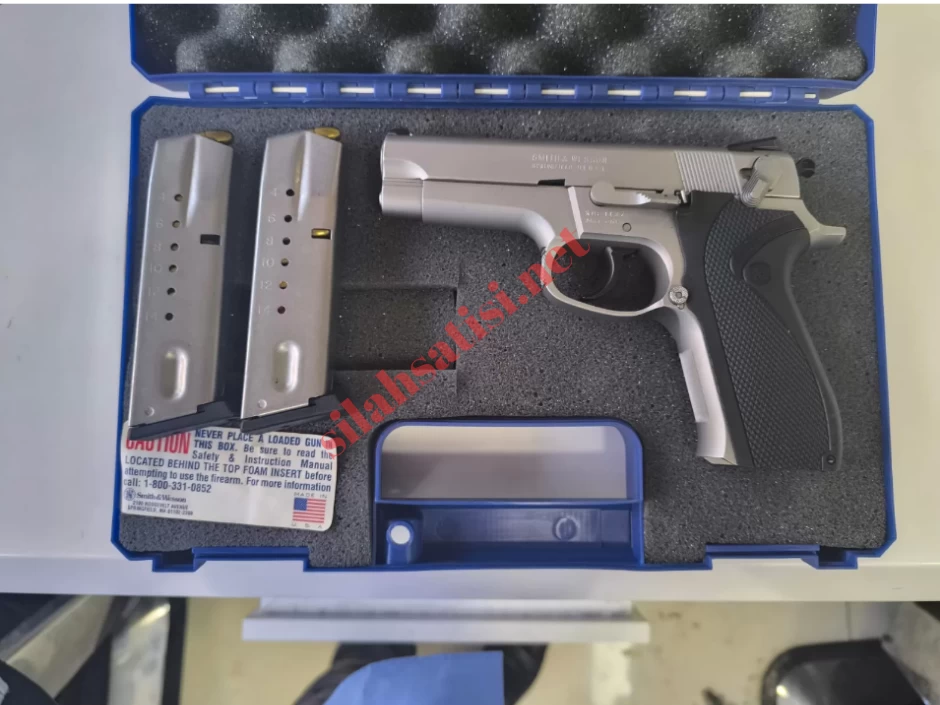 Smith  Wesson 5906